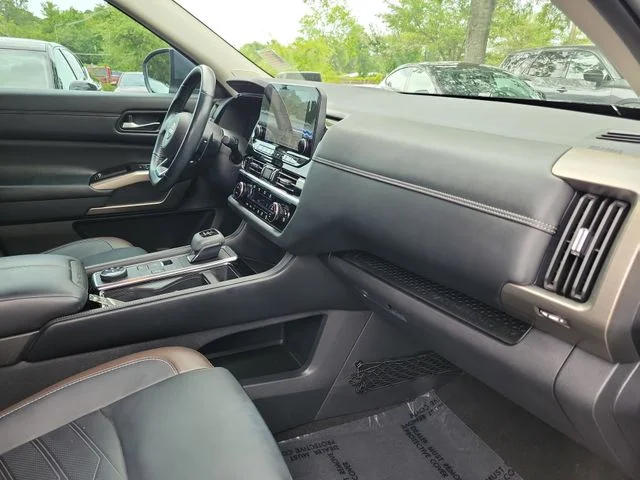 Used 2023 Gray Nissan Platinum image 35