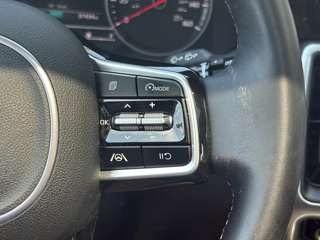 Used 2023 Green Kia X-Line S image 19