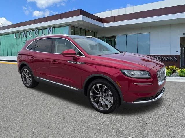 Used 2021 Red Lincoln Reserve image 2