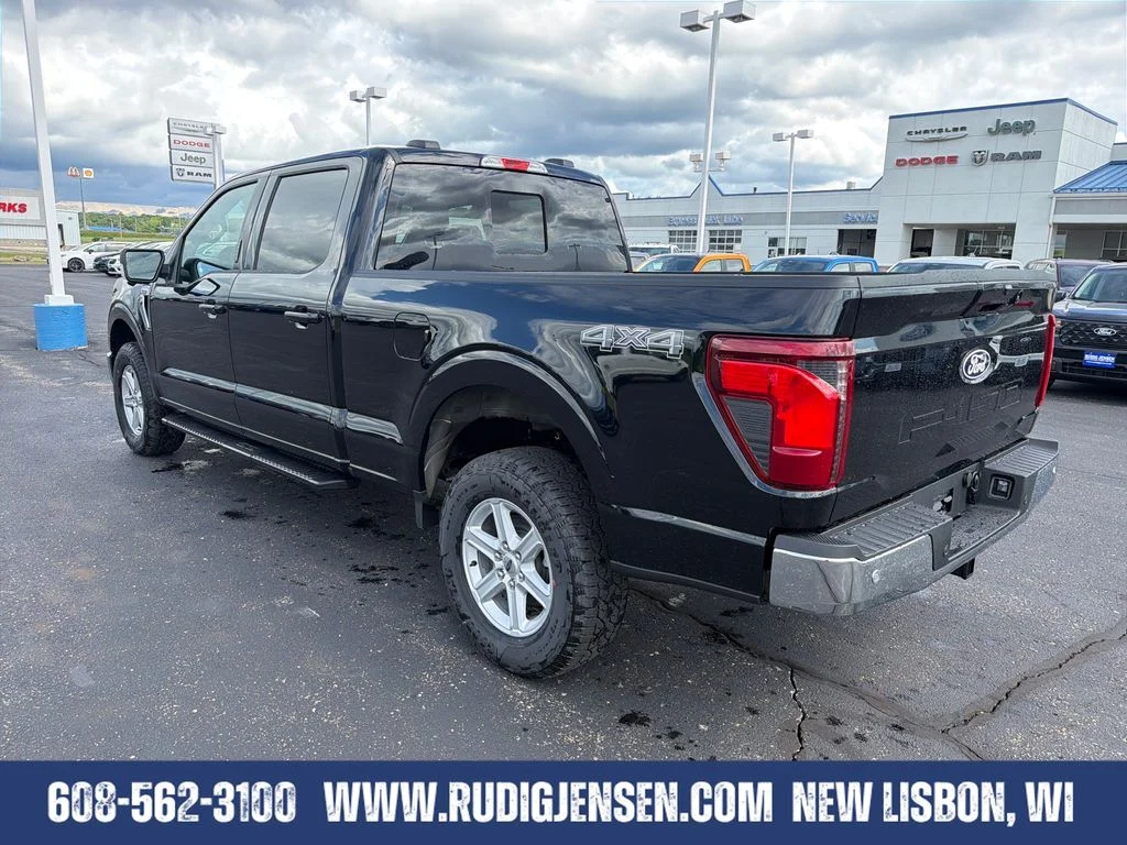 New 2026 Agate Black Metallic Ford XLT image 4