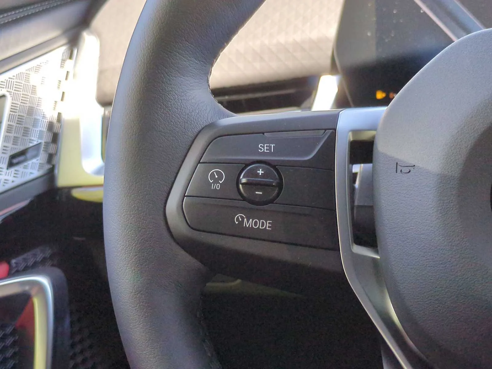 2025 BMW X2 28i - Photo 26