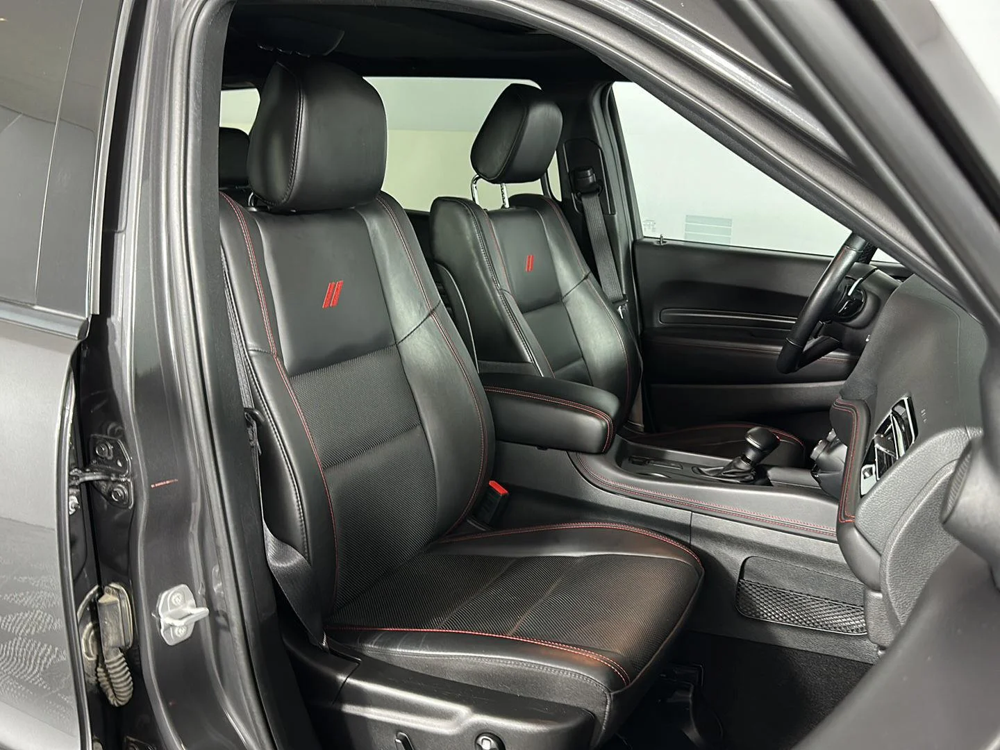 Used 2025 Vapour Grey Dodge R/T image 14