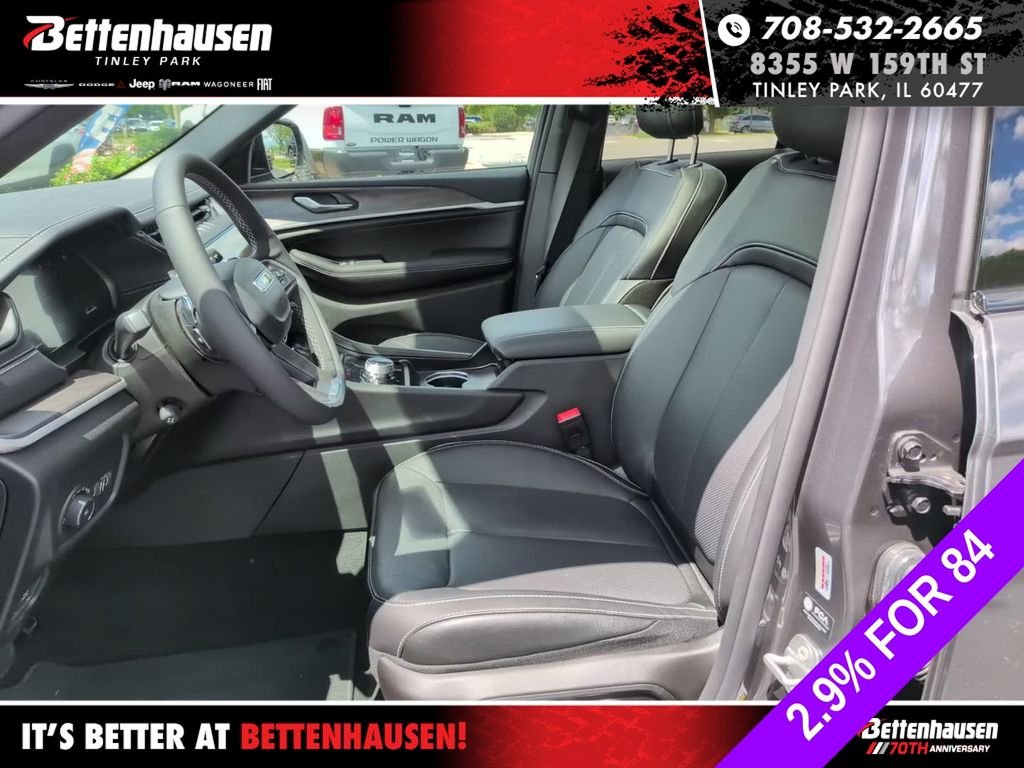 New 2026 Baltic Gray Metallic Clear-Coat Exterior Paint Jeep Limited Reserve image 17