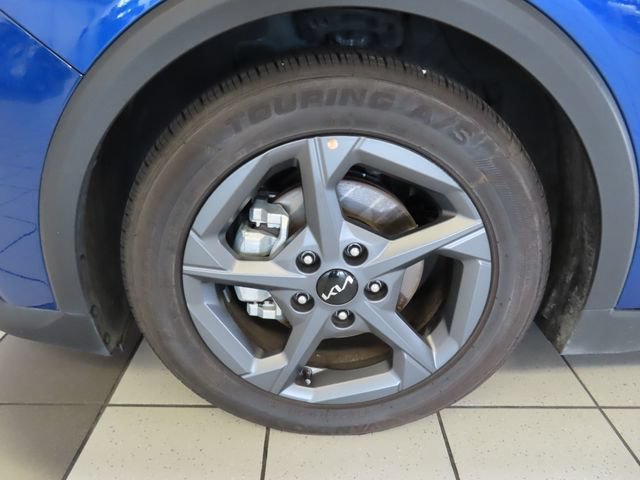 Used 2025 Deep Sea Blue Kia LXS image 15