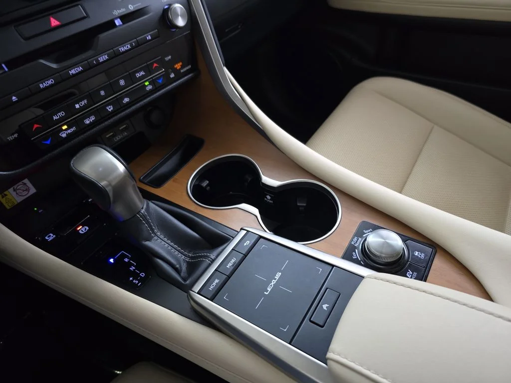 Used 2022 EMINENT WHITE PEARL Lexus 450h image 27