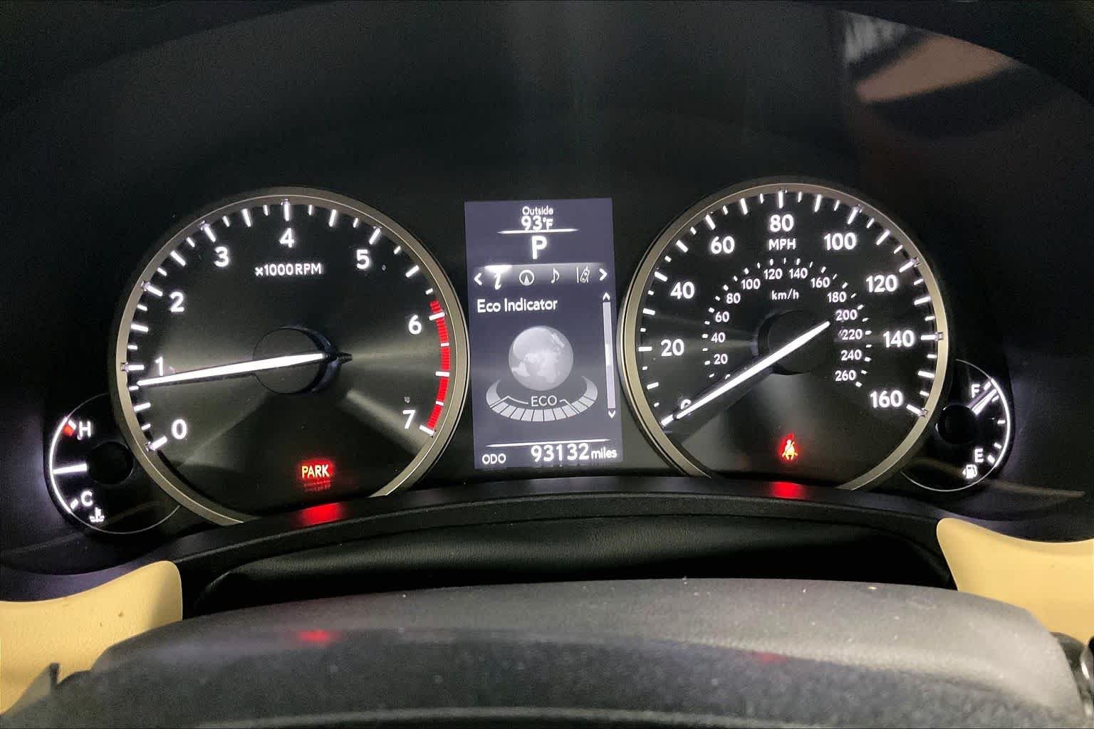 Used 2015 Atomic Silver Lexus  image 26