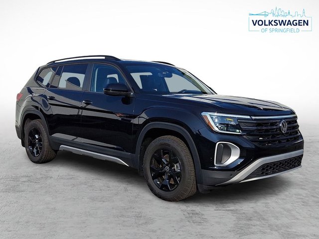 2024 Volkswagen Atlas 2.0T Peak Edition SEL