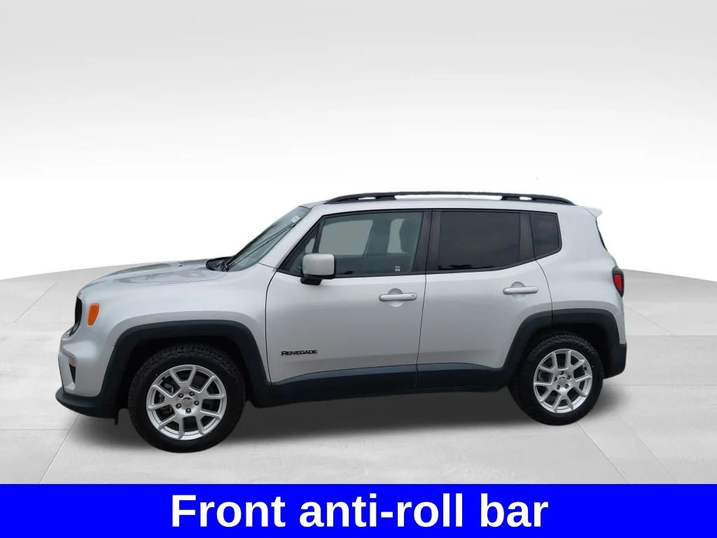 Used 2021 Silver Jeep Latitude image 19