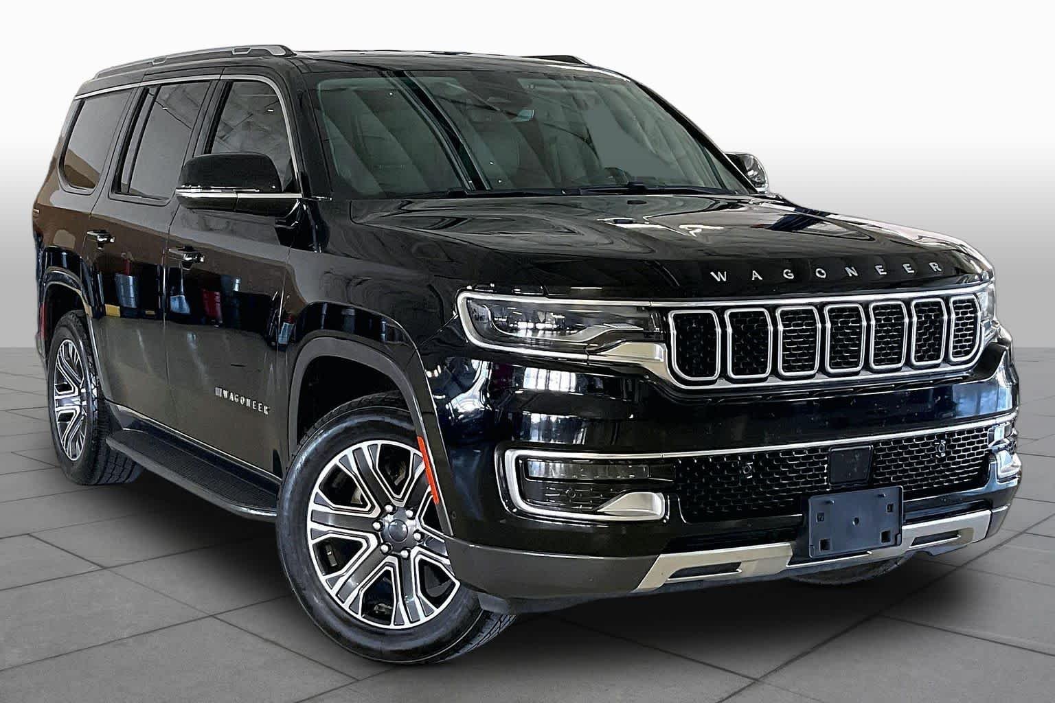 2022 Jeep Wagoneer 2