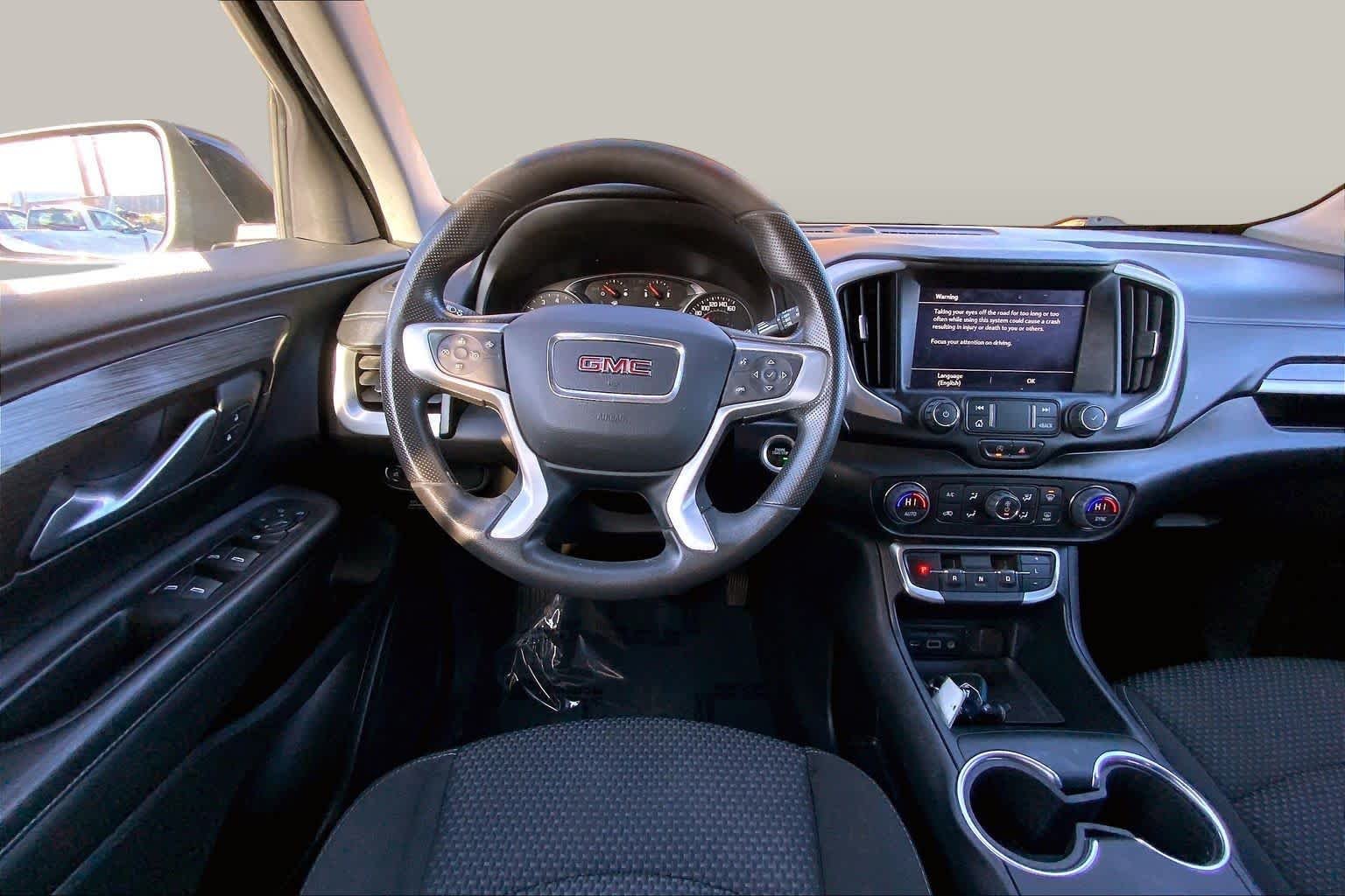 Used 2022 Ebony Twilight Metallic GMC SLE image 6