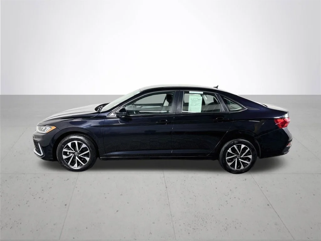 Used 2025 Gray Volkswagen 1.5T S image 9