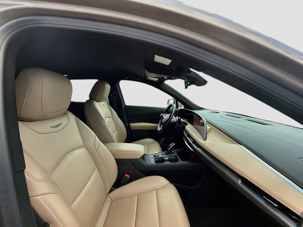 Used 2025 Brown Cadillac Premium Luxury image 32