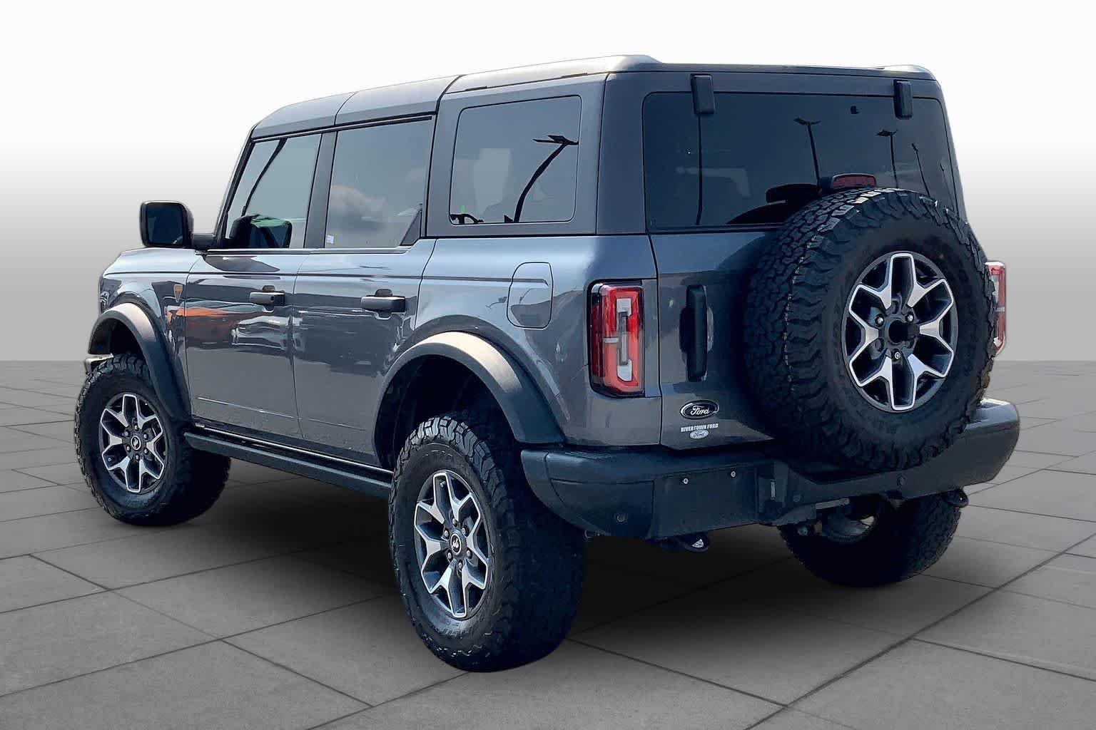 Used 2024 Carbonized Gray Metallic Ford Badlands image 11