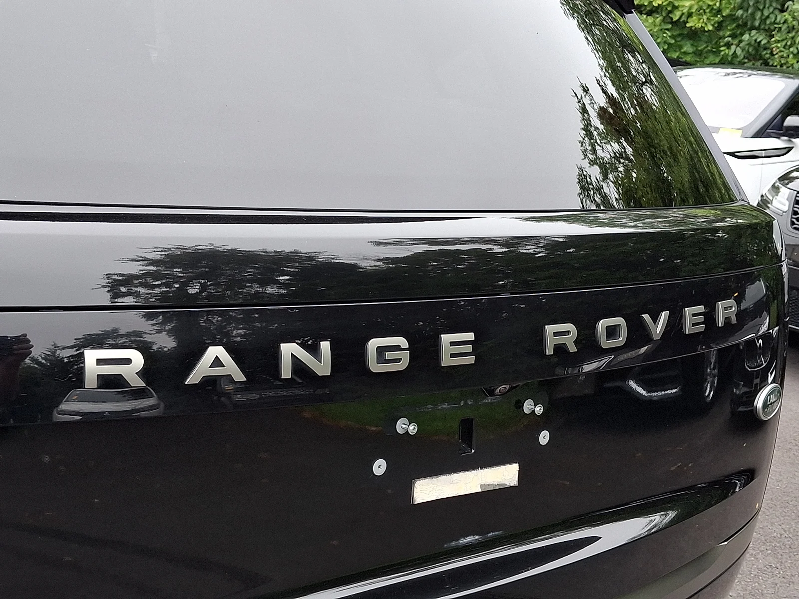 Certified Used 2023 Santorini Black Metallic - 1AG Land Rover P400 SE image 30