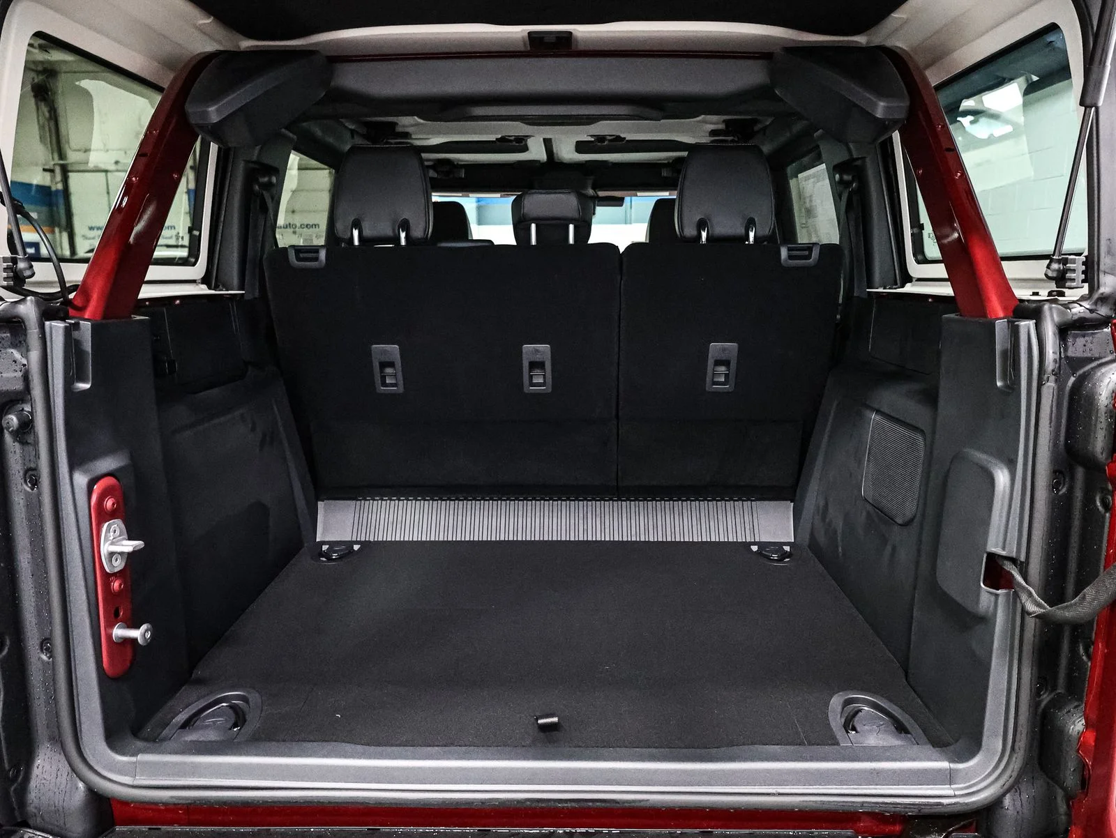 New 2025 Ruby Red Metallic Tinted Clearcoat Ford Badlands® image 17