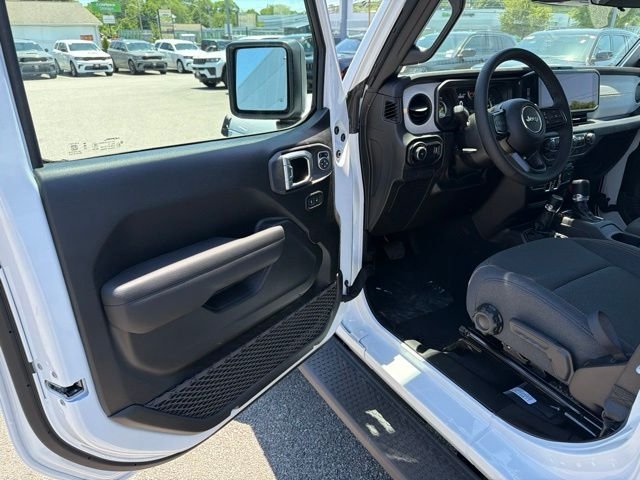 New 2026 Bright White Clear-Coat Exterior Paint Jeep Sport S image 11