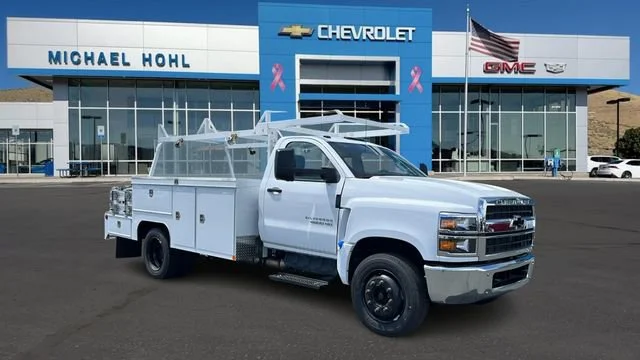 2024 Chevrolet Silverado HD Work Regular Cab 141" WB's photo