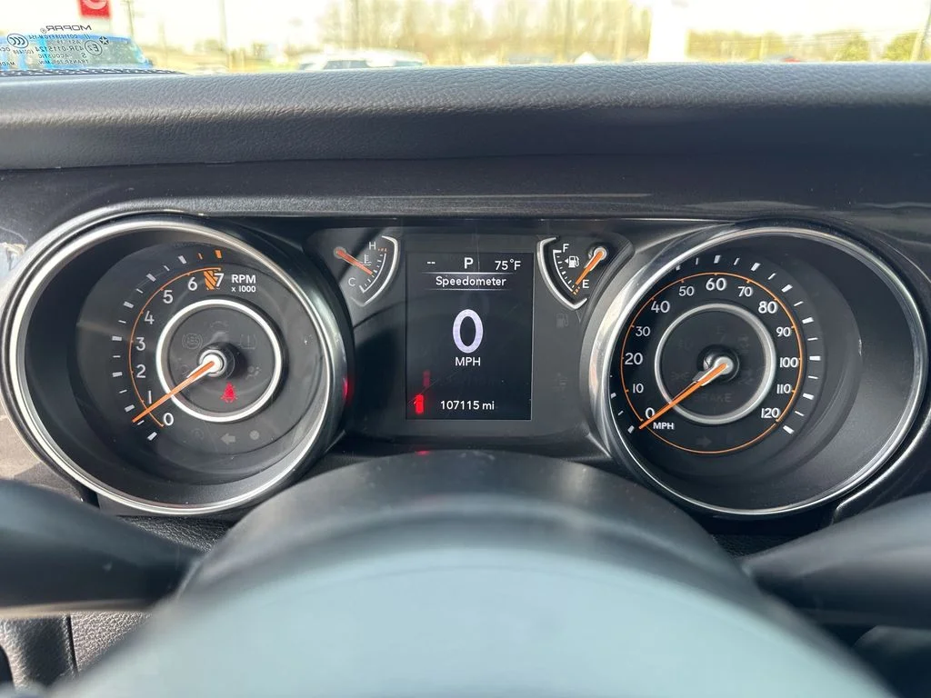 Used 2020 White Jeep Unlimited Sport Altitude image 15