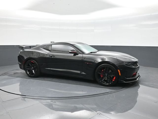 Used 2021 Black Chevrolet 2LT image 15