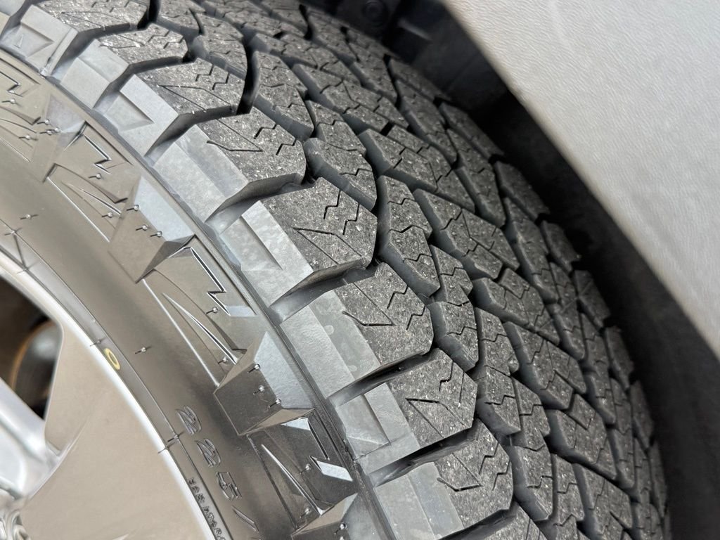 Used 2025 Ice Toyota XLE image 40