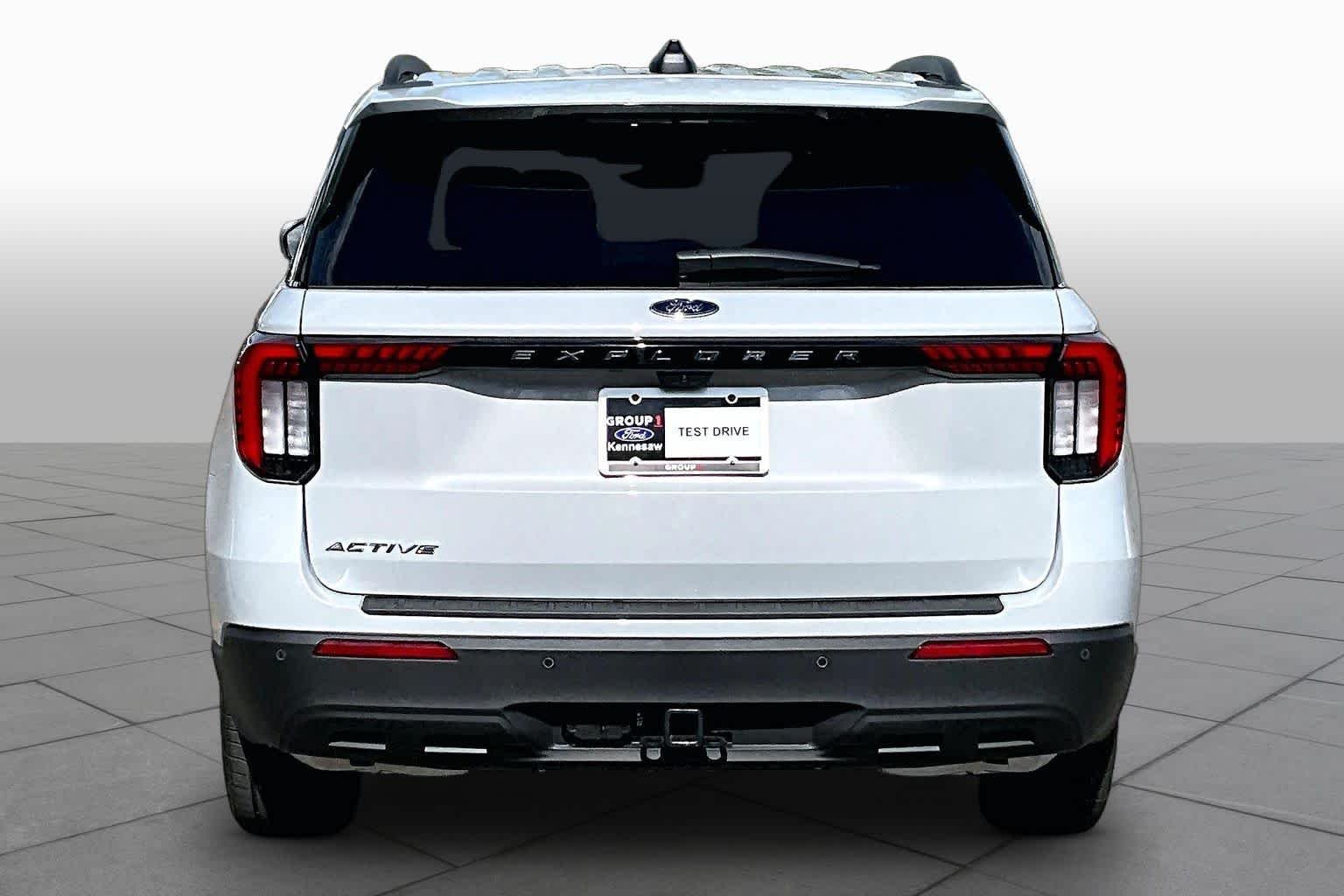 New 2026 Space White Metallic Ford Active image 4
