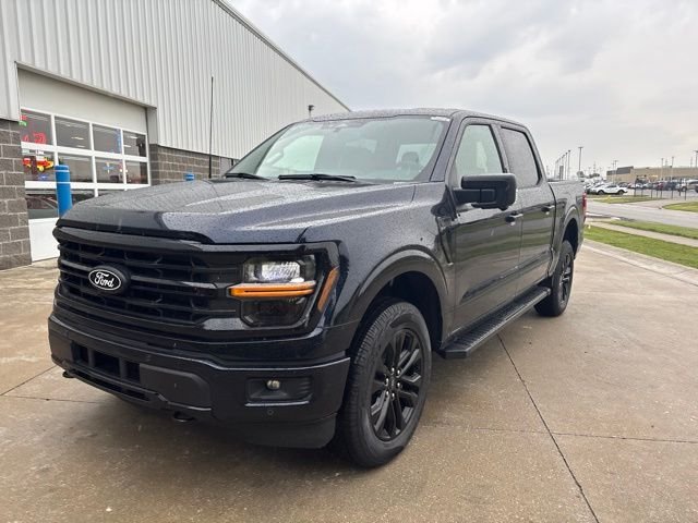 New 2026 Antimatter Blue Metallic Ford XLT image 3