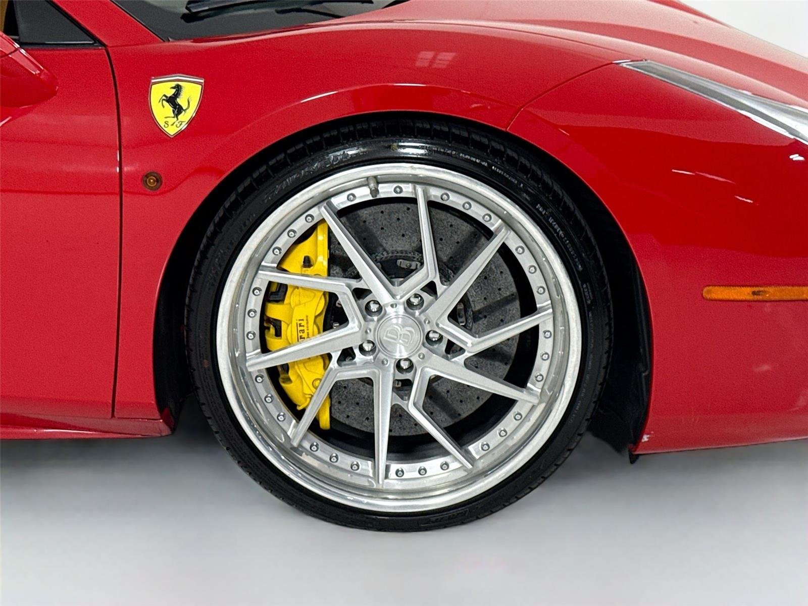 Used 2017 Rossa Corsa Ferrari  image 32
