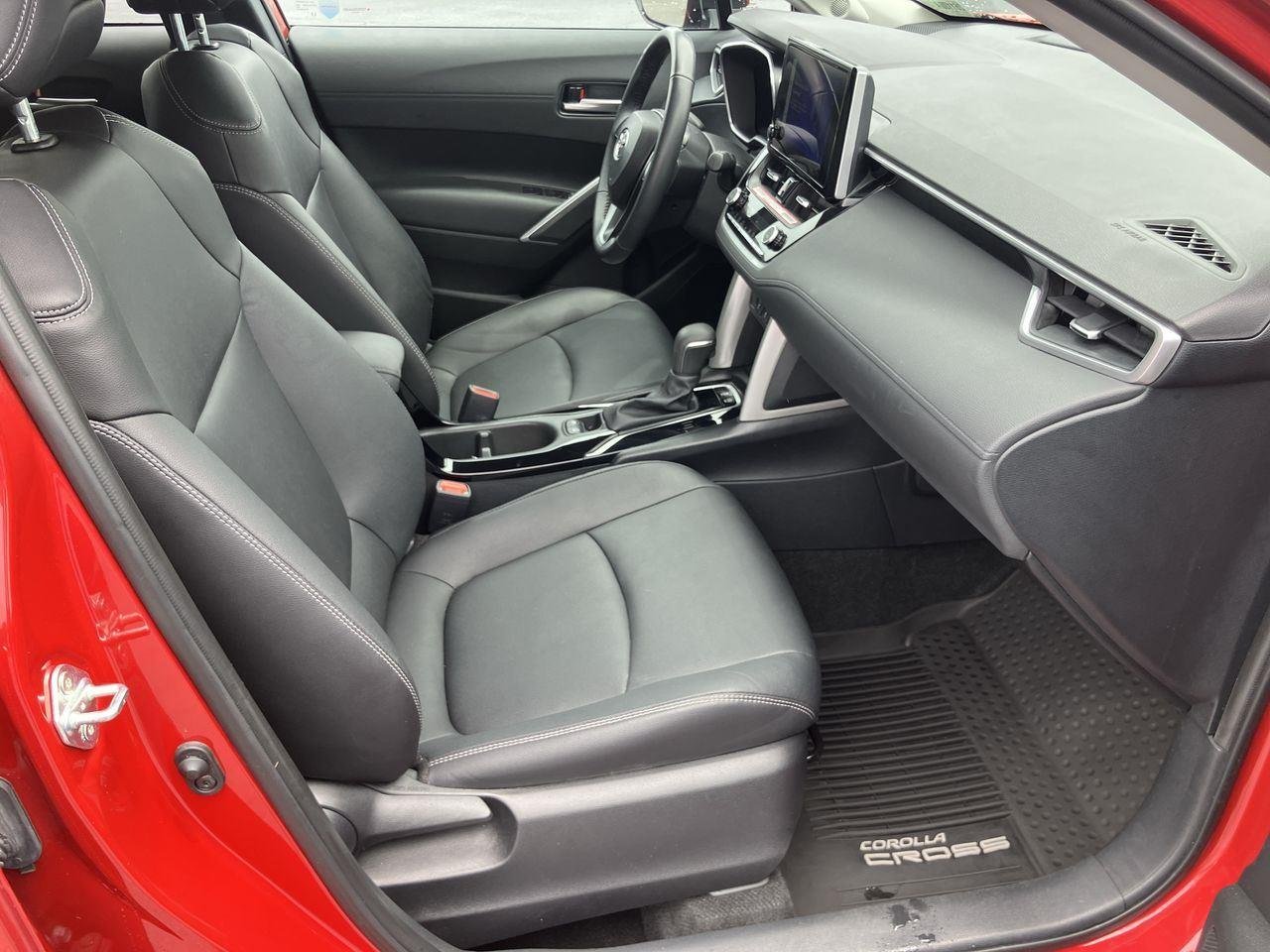 Used 2024 Red (Barcelona Red Metallic) Toyota XLE image 33