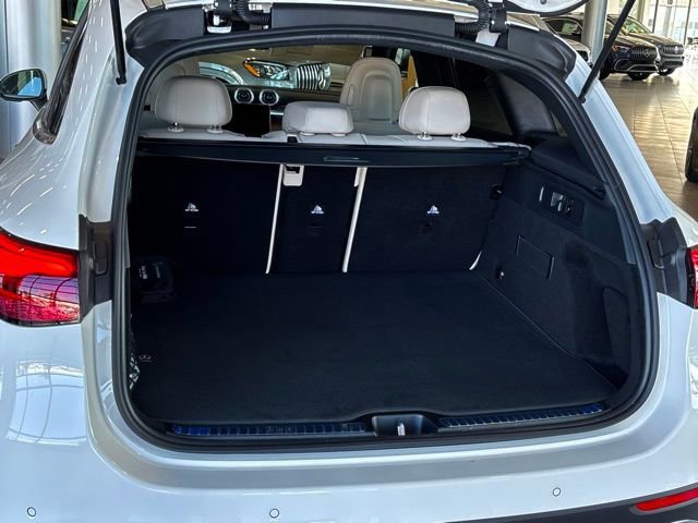 New 2026 Polar White Mercedes-Benz GLC 300 image 52
