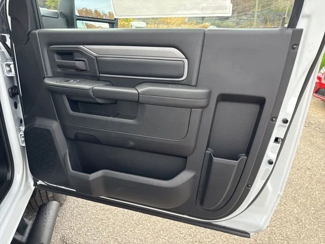 2026 RAM 3500 Tradesman - Photo 18