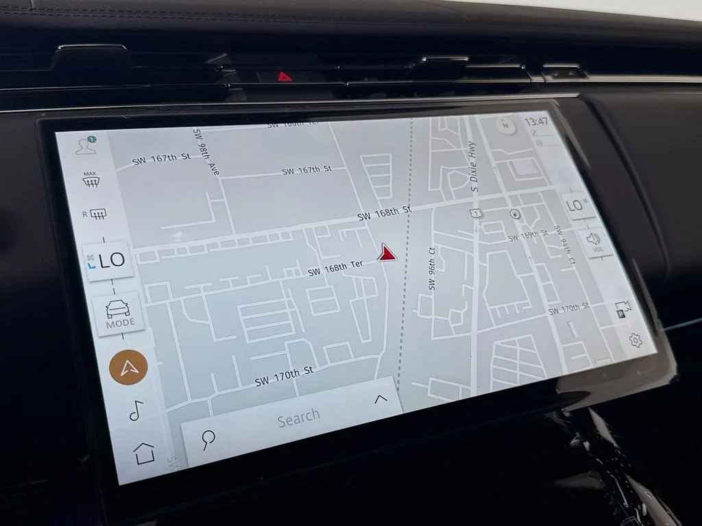 New 2026 Santorini Black Land Rover SE image 16