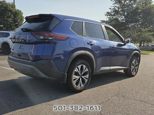 Used 2022 Blue Nissan SV image 5