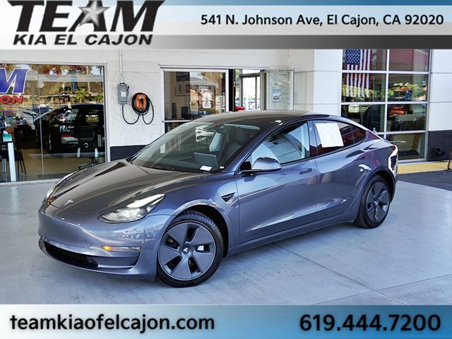 Used 2023  Tesla Long Range image 1