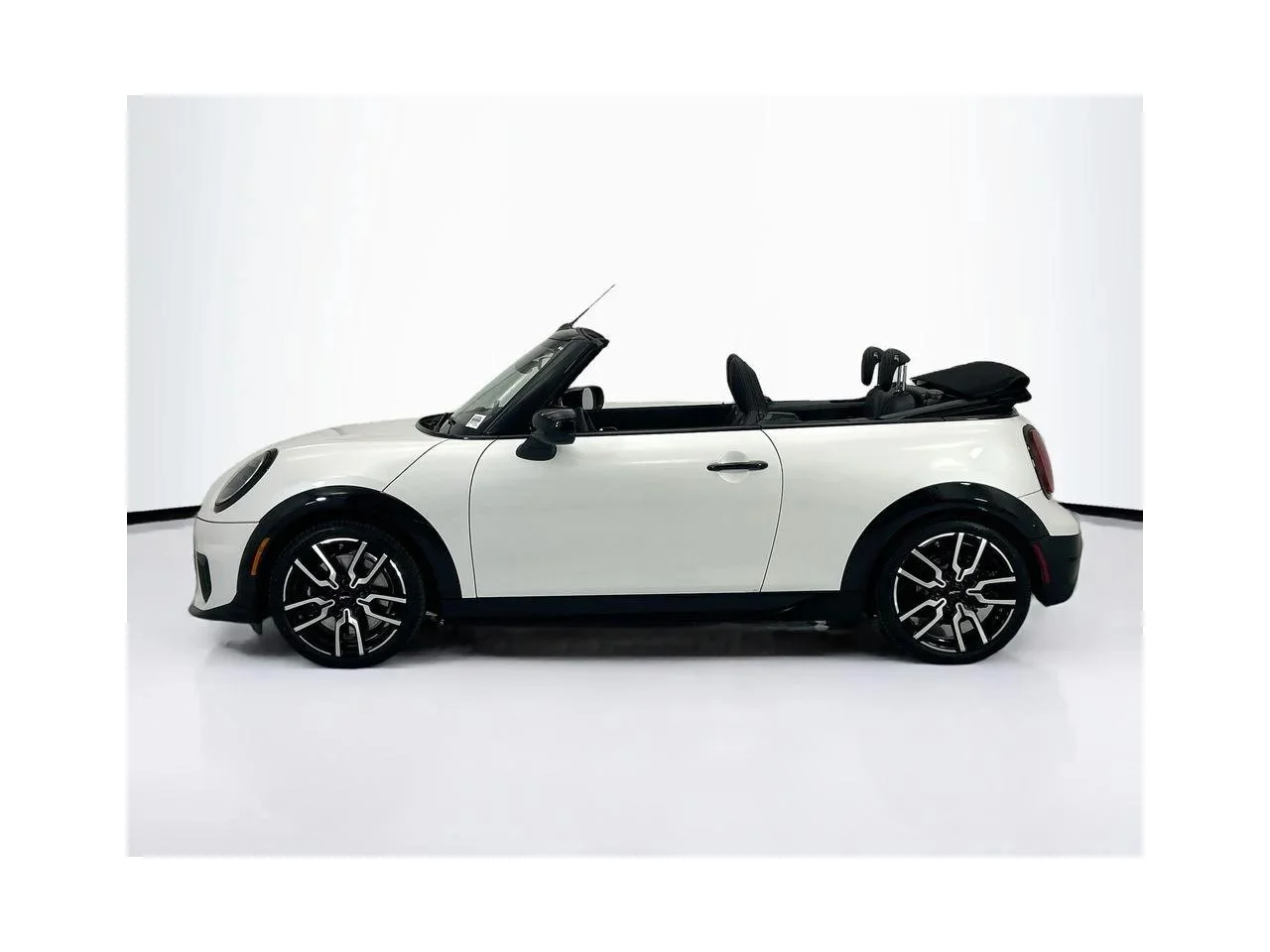 2026 MINI Convertible S - Photo 8