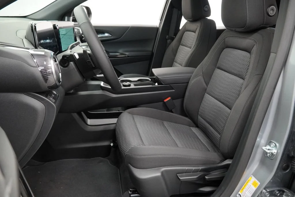 2027 Chevrolet Equinox LT - Photo 7