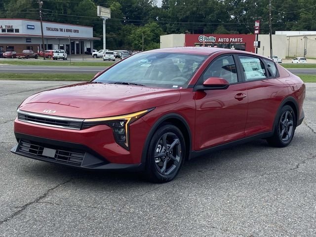 New 2026 Currant Red Kia LXS image 5