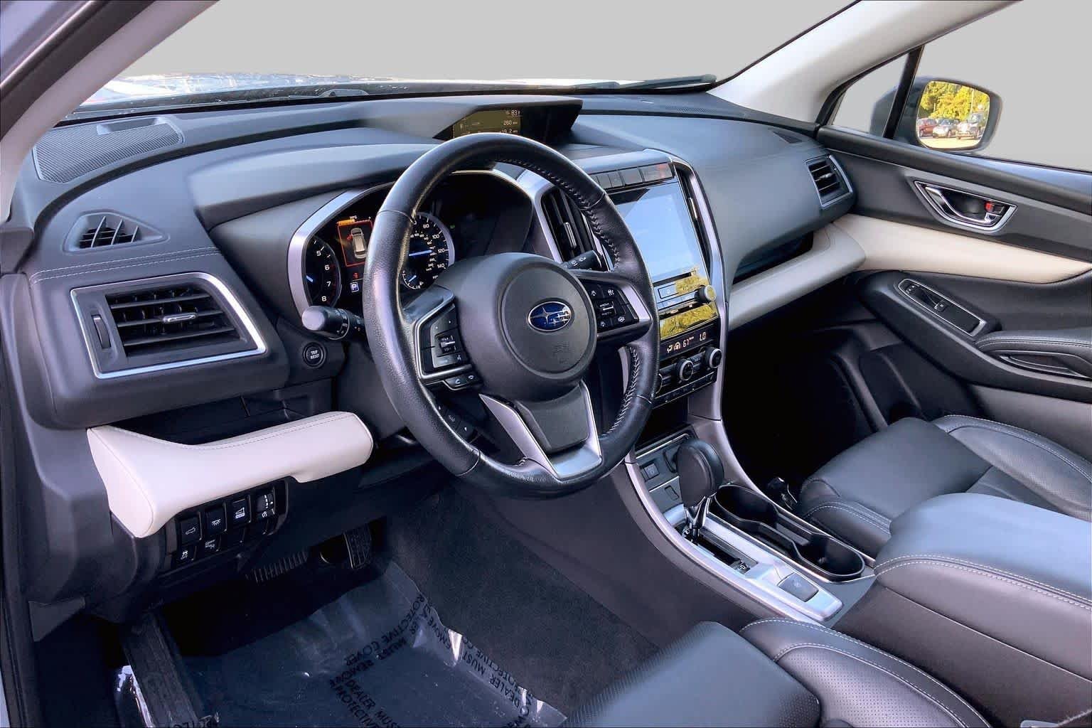 Used 2021 Ice Silver Metallic Subaru Limited image 15