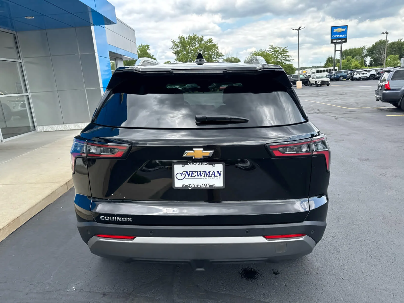 Used 2025 Mosaic Black Metallic Chevrolet LT image 8