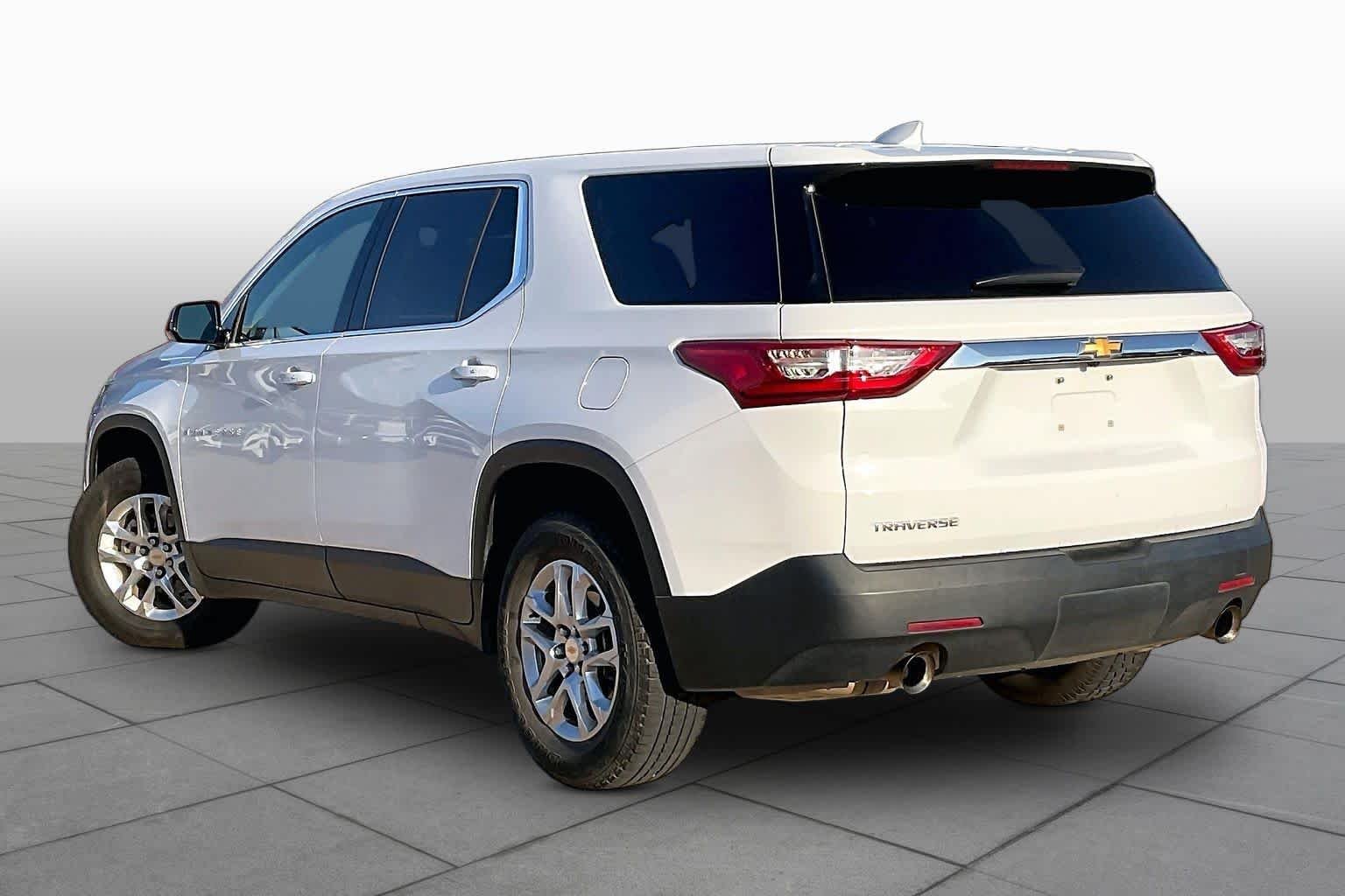 Used 2019 SUMMIT WHITE Chevrolet LS image 12