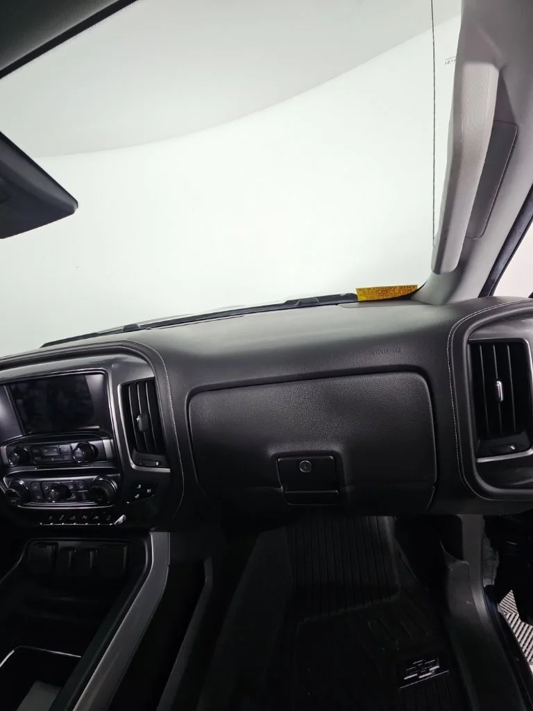 Used 2018 Blue Chevrolet LTZ image 22