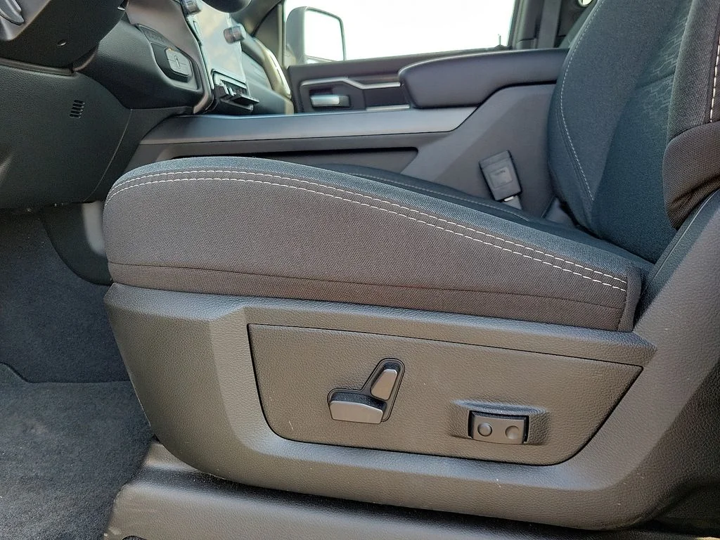 2025 RAM 2500 Big Horn - Photo 12