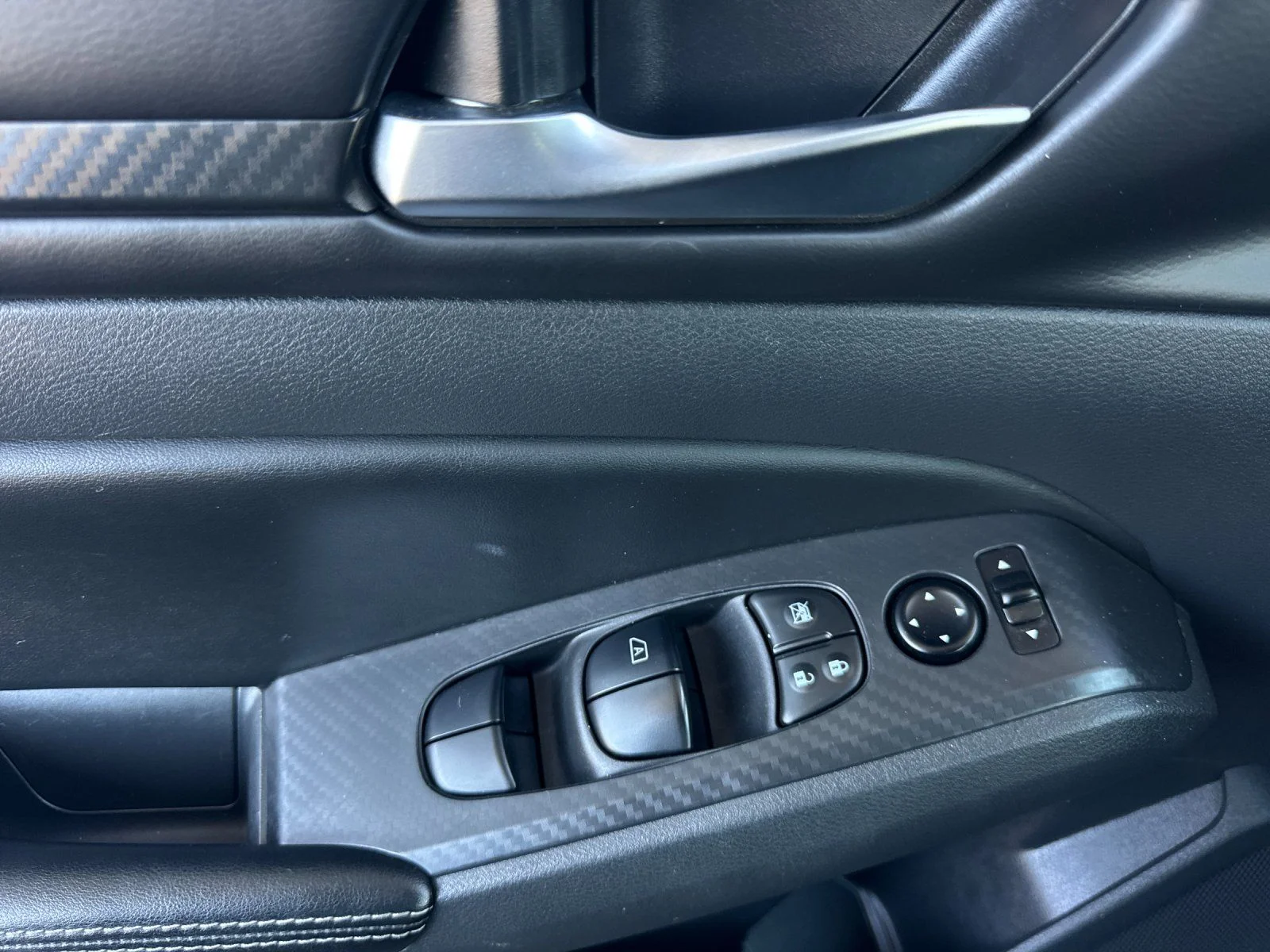 Used 2024 Black Nissan 2.5 SV image 10