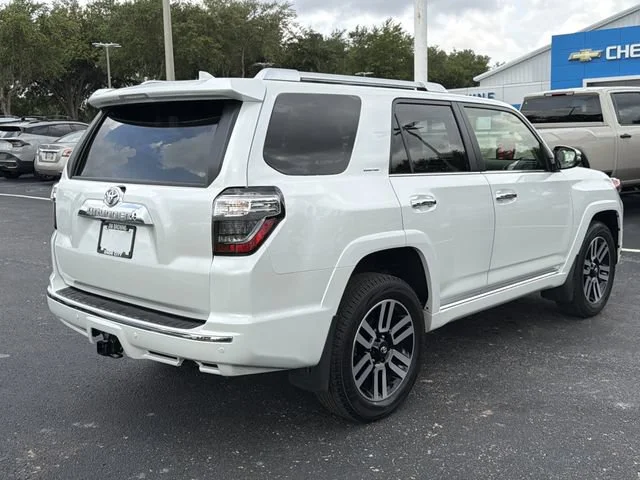 Used 2024 Off-white Toyota Limited image 4