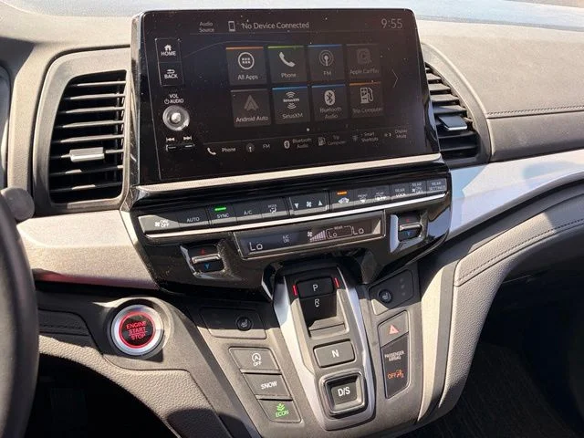 Certified Used 2025 Silver Honda EX-L image 17