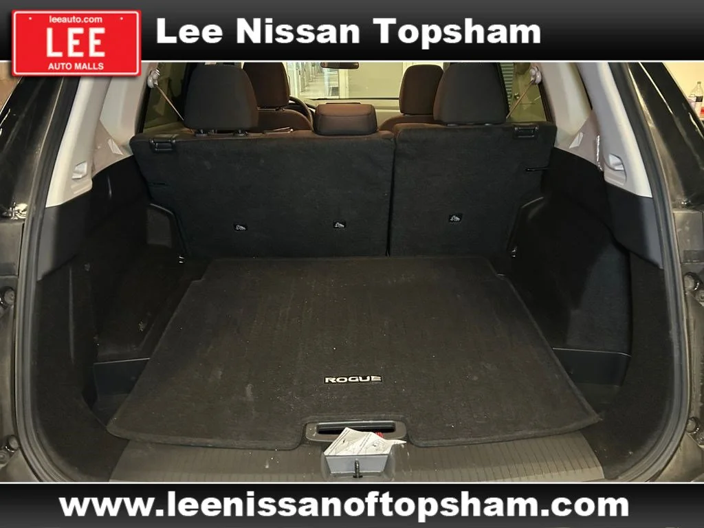 Used 2025 Super Black Nissan SV image 19