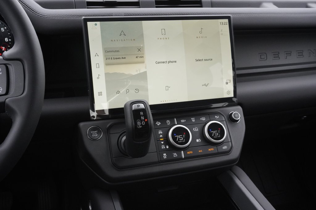 New 2026 Fuji White Land Rover S image 15