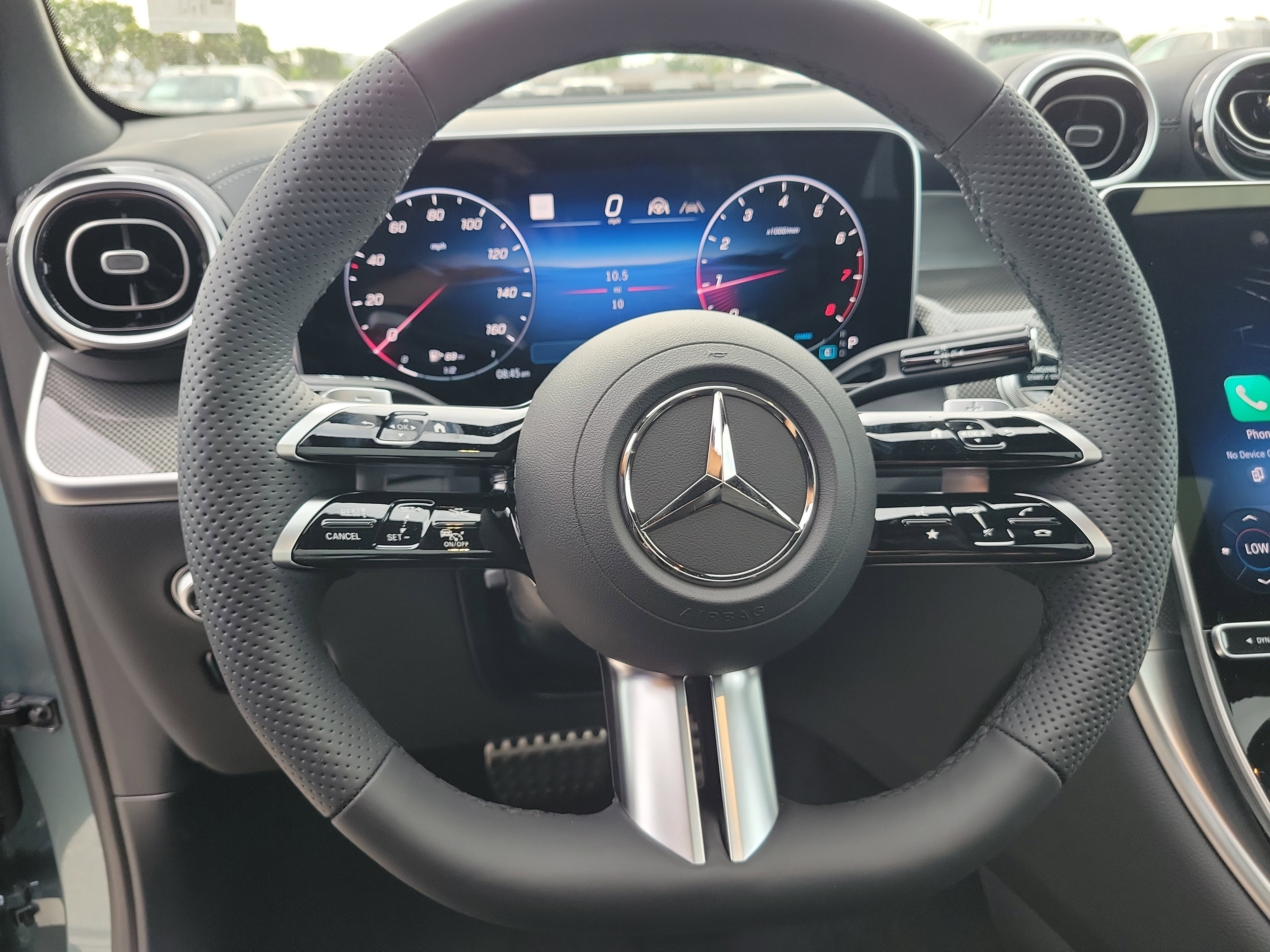 New 2026 Verde Silver Metallic Mercedes-Benz GLC 300 image 57