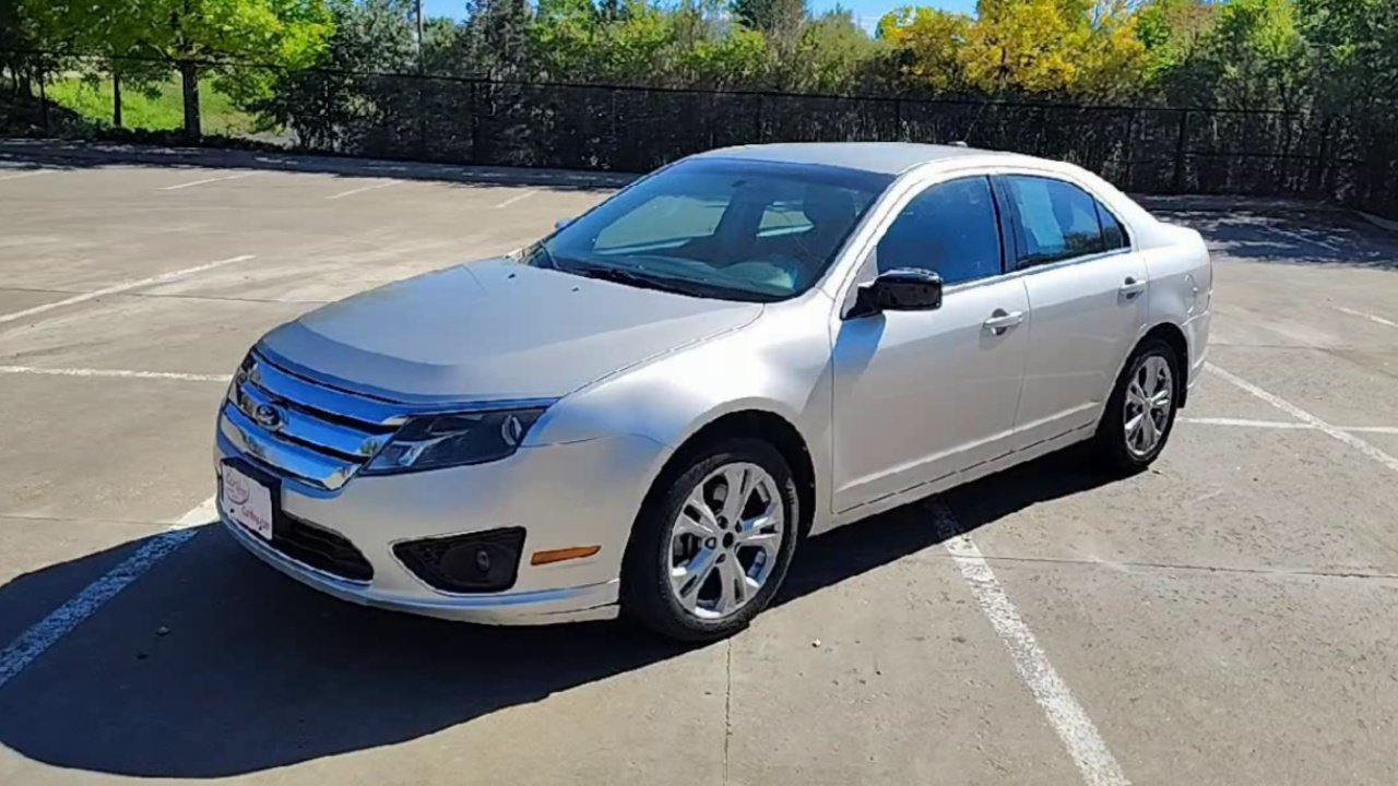 2012 Ford Fusion SE photo 4