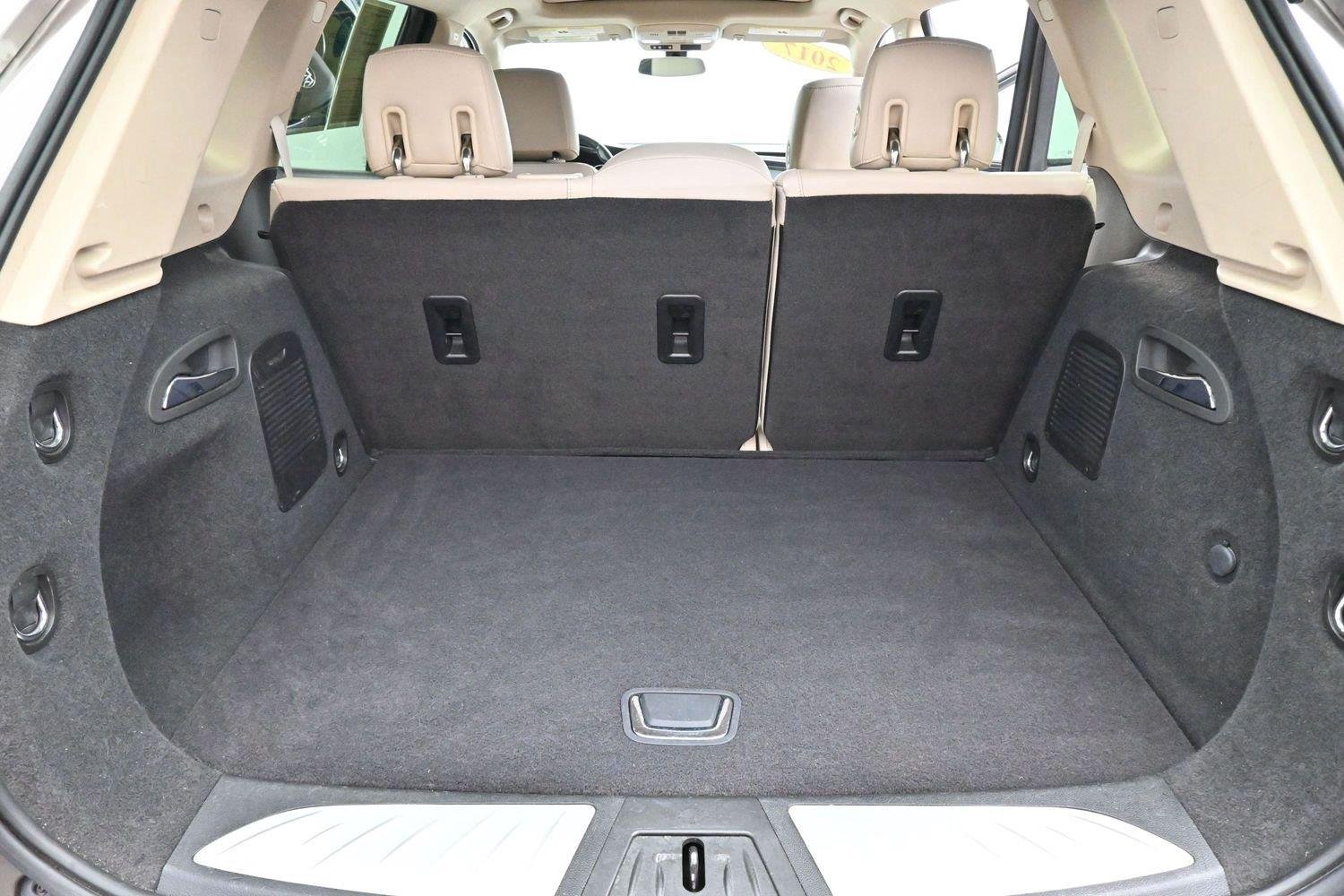 Used 2017 BRONZE ALLOY METALLIC Buick Essence image 9