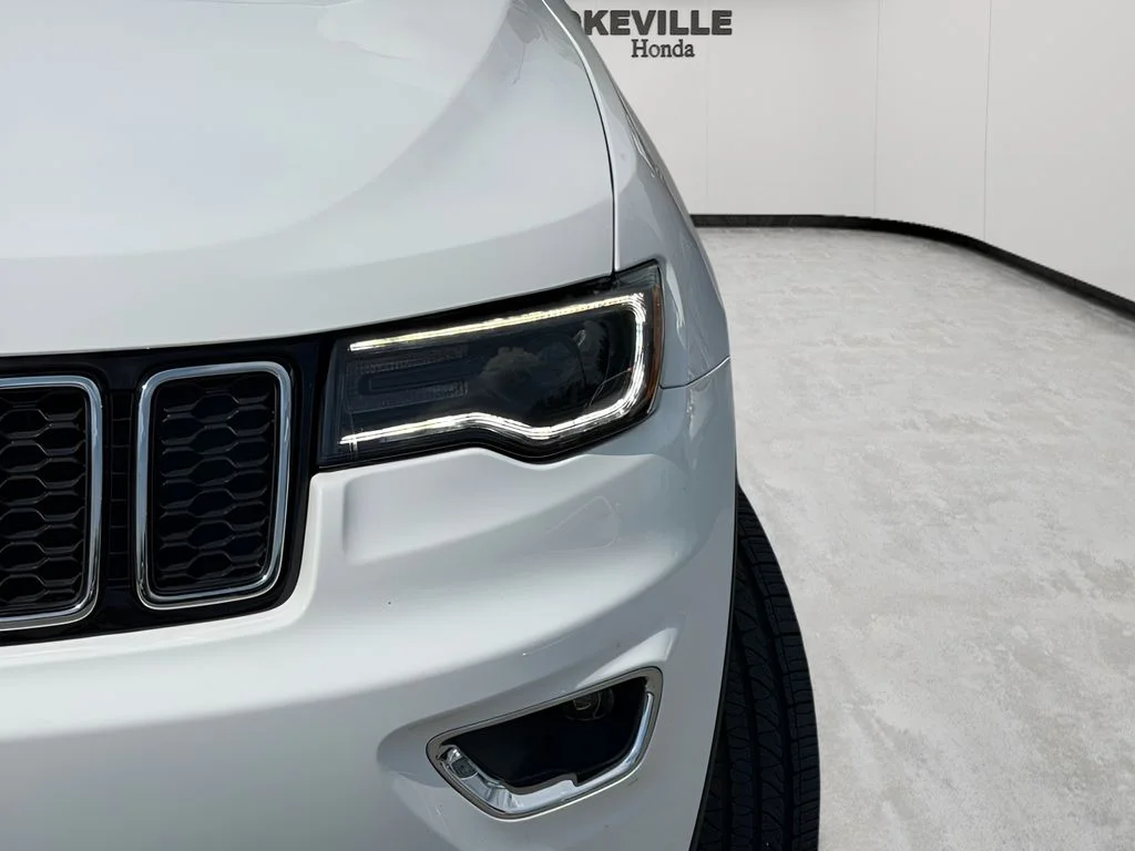 Used 2021 Bright White Clearcoat Jeep Limited image 8